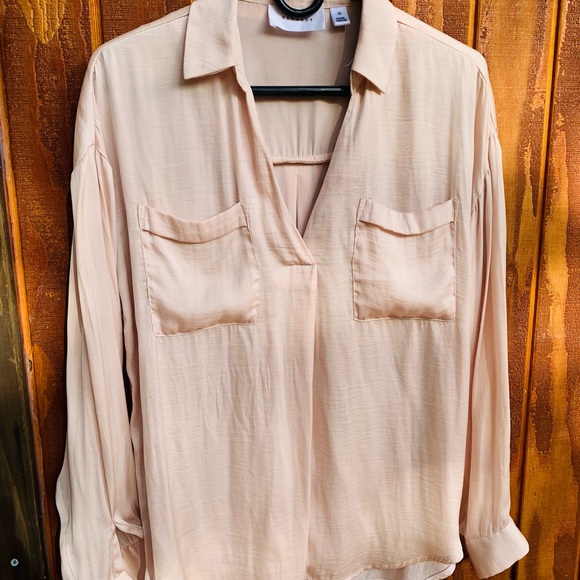 Soft blush pink 100% silk shirt - Picture 2 of 5